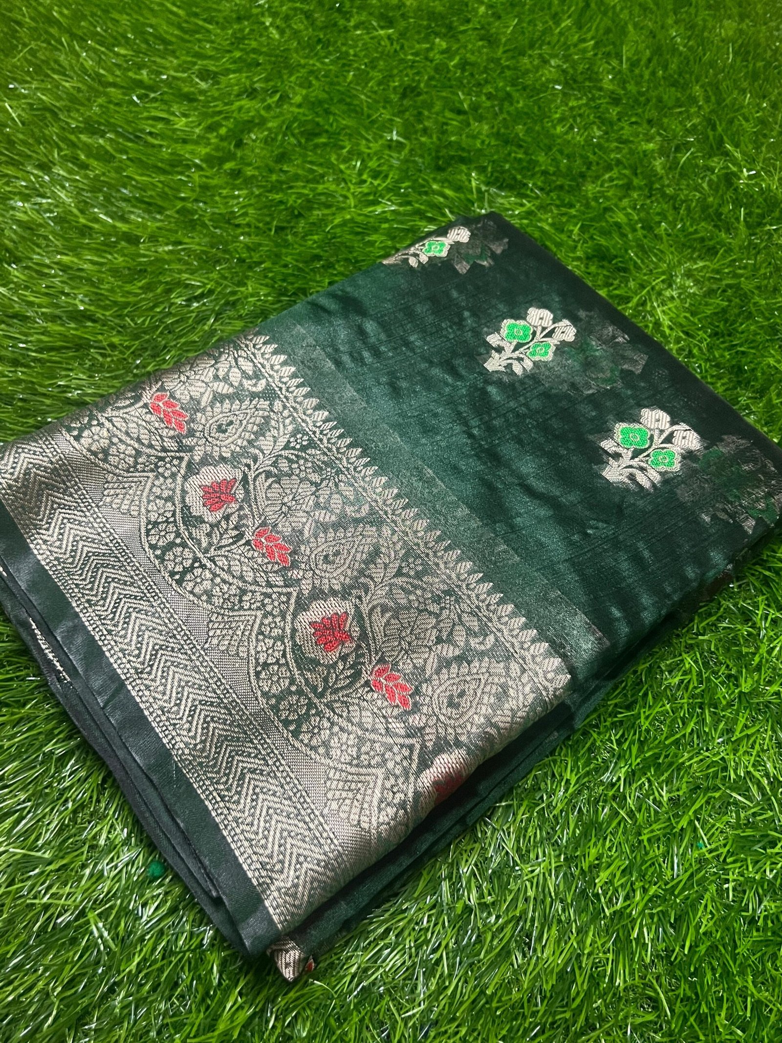 Orgenza Saree - Image 4