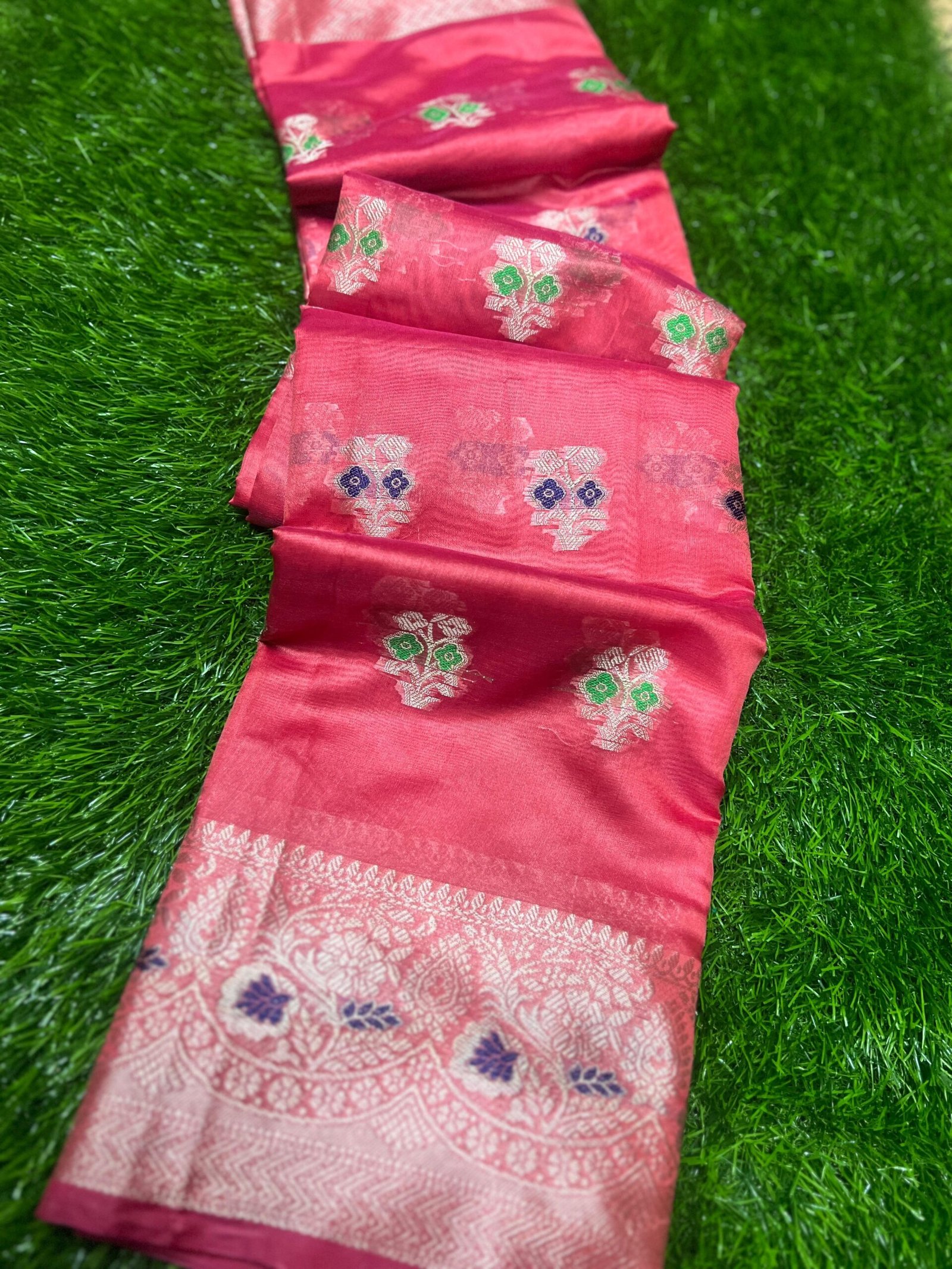 Orgenza Saree - Image 6